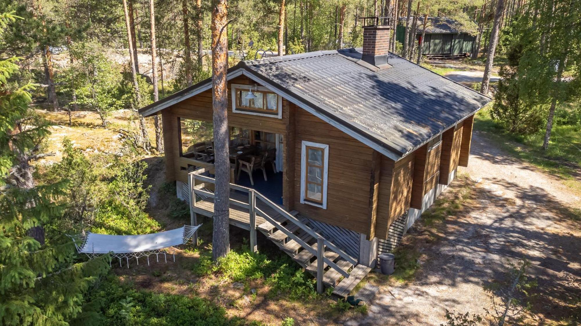 Pinetree Cottages Cozy Log Cabin Kalanti Exterior photo